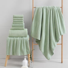 18 Piece Microfiber Bath Towels Set - 6 Bath Sheets,6 Hand Towels And 6 Washcloths,Soft Family Towels,Highly Absorbent Bathroom Towel,Quick Dry Shower Towel Luxury Towels For Hotel Spa Dorm-Green